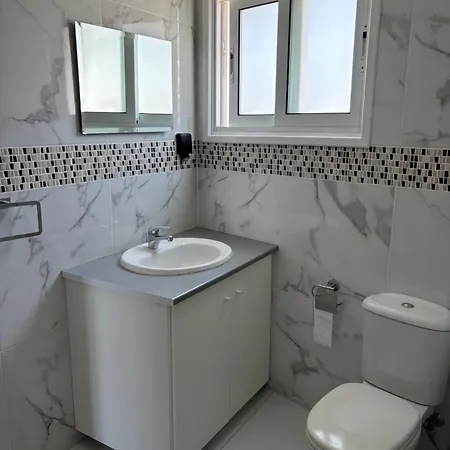 公寓 Michaela's Place Aglantzia